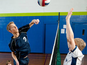 volleyball-camp_boys-spike_560x420